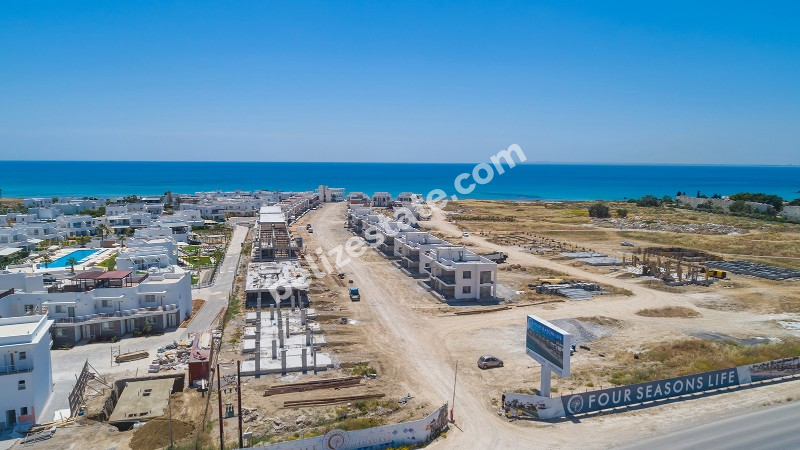 Kıbrıs İskele Boğaz Bölgesinde Denize Sıfır Bir Yaşam Sununan Yeni Projemizde Satılık  1+0 Daireler