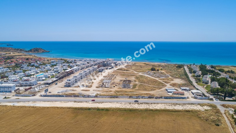Kıbrıs İskele Boğaz Bölgesinde Denize Sıfır Bir Yaşam Sununan Yeni Projemizde Satılık  2+1 Villalar