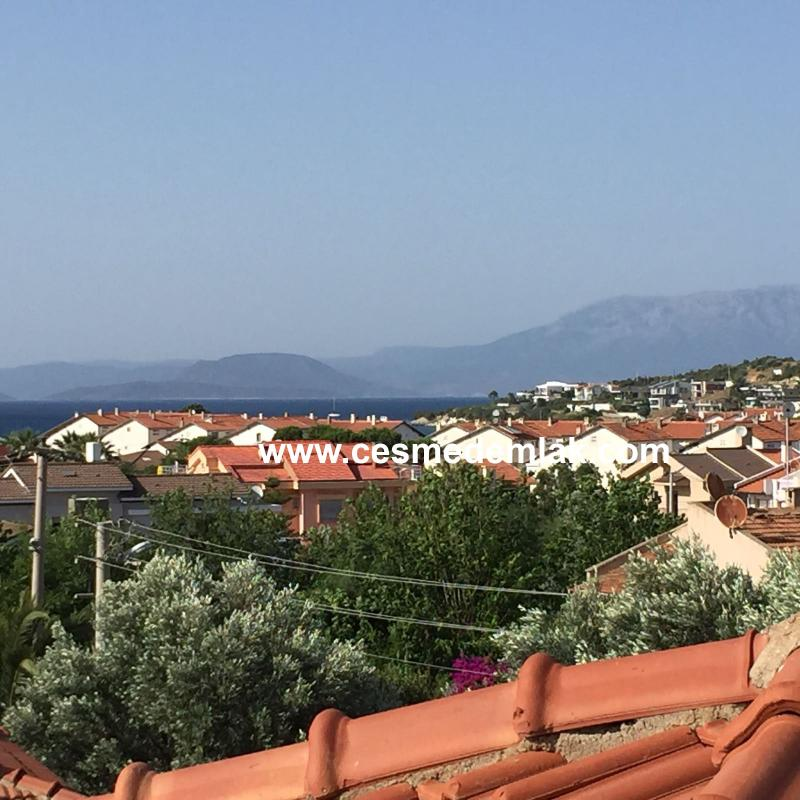 ÇEŞMEDE SATILIK LÜKS VİLLA