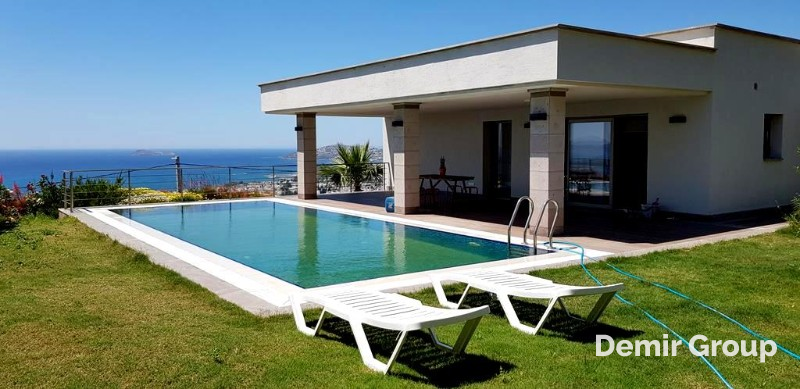 Demir Group'dan Bodrum Turgutreis’te Satılık Deniz Manzaralı Villa