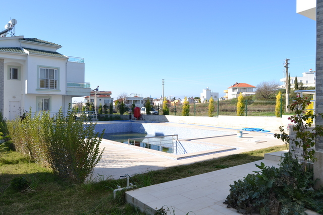 Didim hisar satılık müstakil bahçeli  havuzlu 3+1 villa