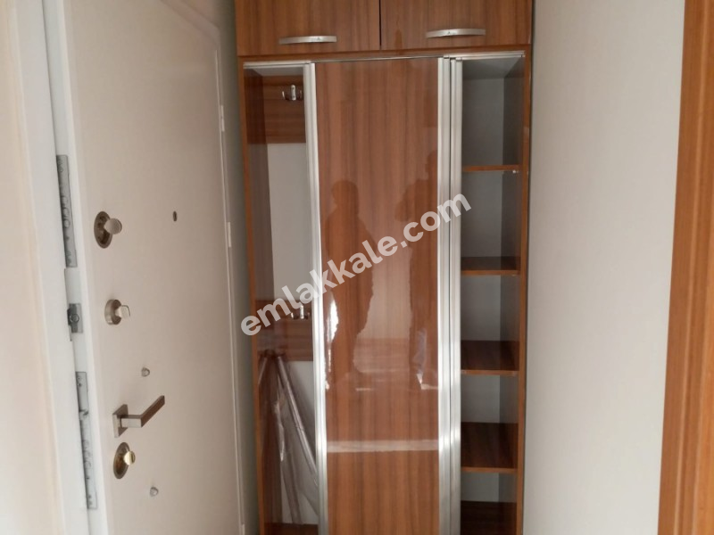 Çanakkale Kepez'de Deniz Manzaralı Satılık 1+1 Daire
