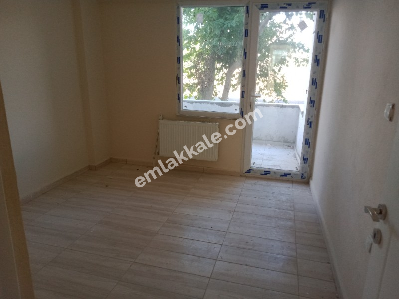 LOTUS GAYRİMENKUL'DEN LAPSEKİ'DE SATILIK 2+1 DAİRE