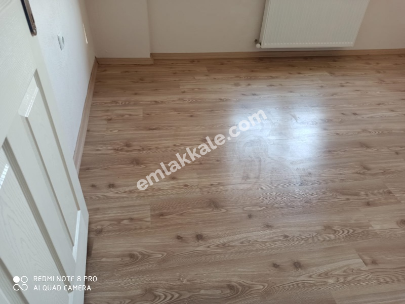 Çanakkale Barbaros Mahallesinde Satılık 1+1 Daire