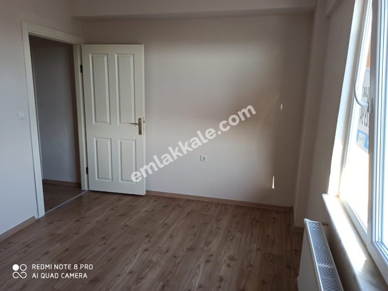 Çanakkale Barbaros Mahallesinde Satılık 1+1 Daire