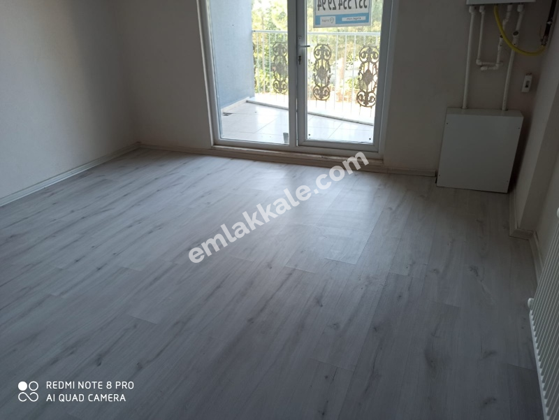 Çanakkale Barbaros Mahallesinde Satılık 1+1 Daire