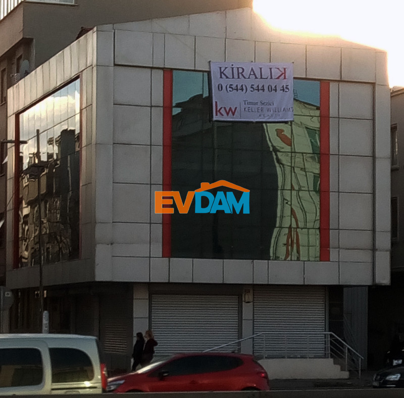 İstanbul Avcılar da E-5 Cepheli Komple Kiralık Bina