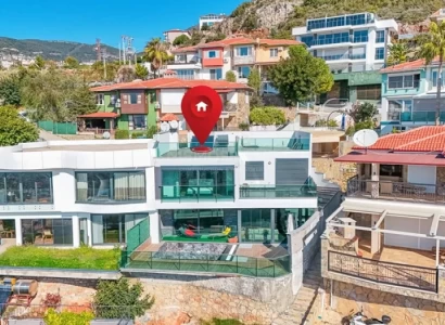 Vakker og romslig 3+1 villa i Alanya