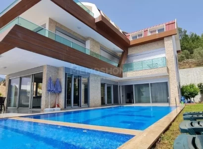 Super Luxury 5+1 Villa i Bektas