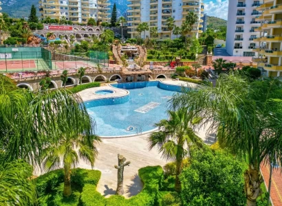 Mahmutlar'da Geniş 3+1 Daire