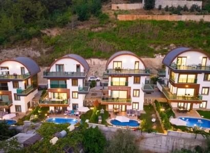 Luksusvilla med 5+1 soverom i Bektas