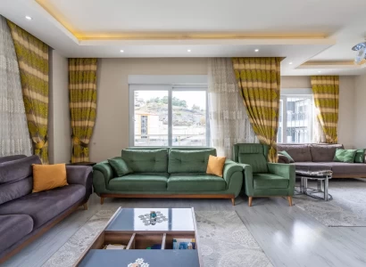 3+1 toppleilighet med separat kjøkken