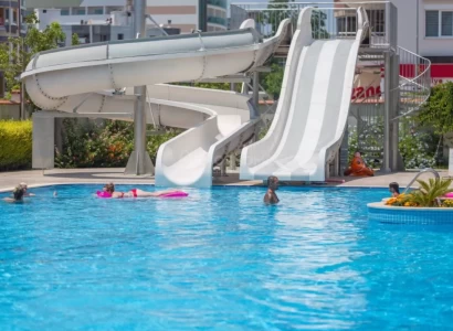 Tosmur’da Eşyalı Deniz Yakını Daire