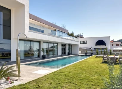 Eksklusiv Sjøvilla i Kargicak