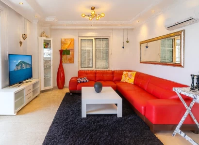 Luxury Rental Apartment in Sunshine