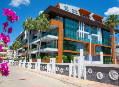 Luxus 3+1 Wohnung in Renda Park