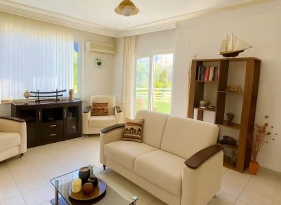 Просторная квартира класса люкс в Обагёле