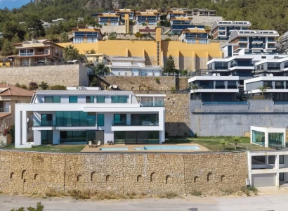 Luksusvilla med havutsikt