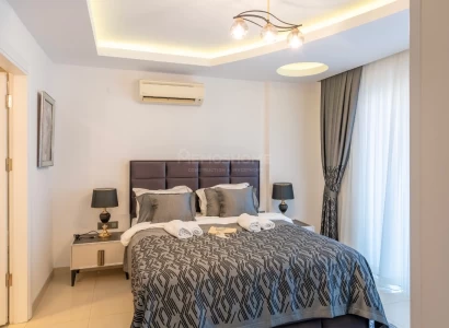 Toppleilighet med havutsikt i Mahmutlar