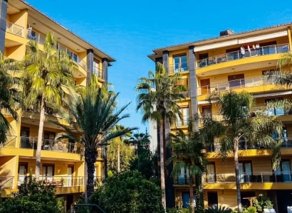 Seafront Living In Selcuklu Konaklari