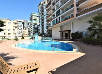 Møblert studio nær sjøen Mahmutlar