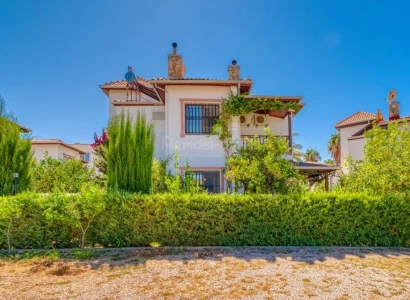Avsallar Bahçeli 3+1 Villa Denizeyakın