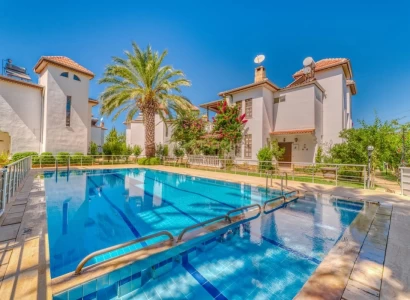 Avsallar Bahçeli 3+1 Villa Denizeyakın