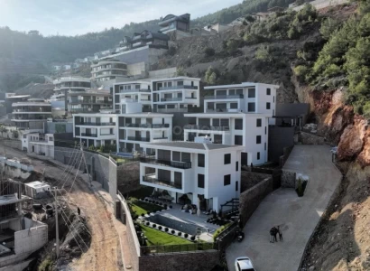 Tepe’de Vatandaşlığa Uygun Lüks Villa