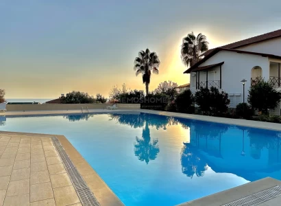 Demirtas 3+1 Duplex Villa Near Sea