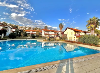 Demirtas 3+1 Duplex Villa Near Sea