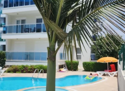 Oba 1+1 Apartment Near Sea