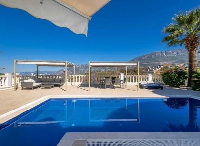 Goldbau Villa Kargicak Luxury Living
