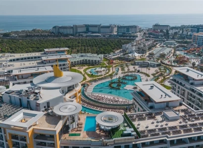 Luxury 1+1 Apartment Near Beach