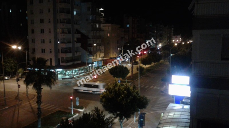 Antalya Altinkum Street 3 + 1 apartment