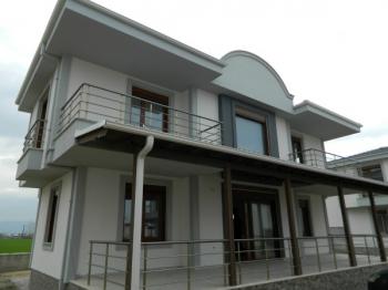 Ayvalık Altınova da Satılık Villalar  