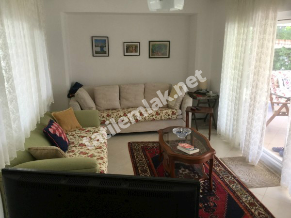 Ayvalık Altınova da Satılık Müstakil Denize Yakın Villa