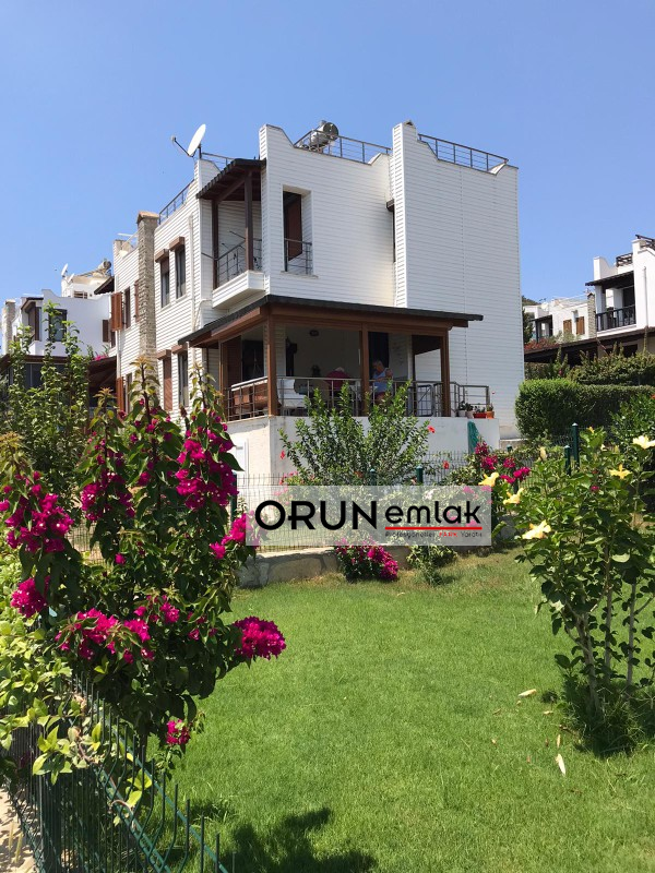 Muğla Milas Tepeköy Tatil Sitesi Satılık Villa