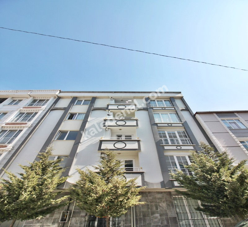 MERKEZİ KONUM ÖN CEPHE TEK DAİRE ÜZERİ GENİŞ 3+1 SATILIK DAİRE