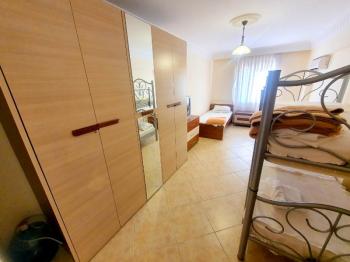 ALTINKUM'DA SATILIK YAZLIK DAİRE HAVUZLU SİTEDE EŞYALI 2+1