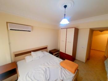 ALTINKUM'DA SATILIK YAZLIK DAİRE HAVUZLU SİTEDE EŞYALI 2+1