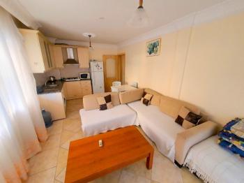 ALTINKUM'DA SATILIK YAZLIK DAİRE HAVUZLU SİTEDE EŞYALI 2+1