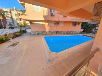 ALTINKUM'DA SATILIK YAZLIK DAİRE HAVUZLU SİTEDE EŞYALI 2+1