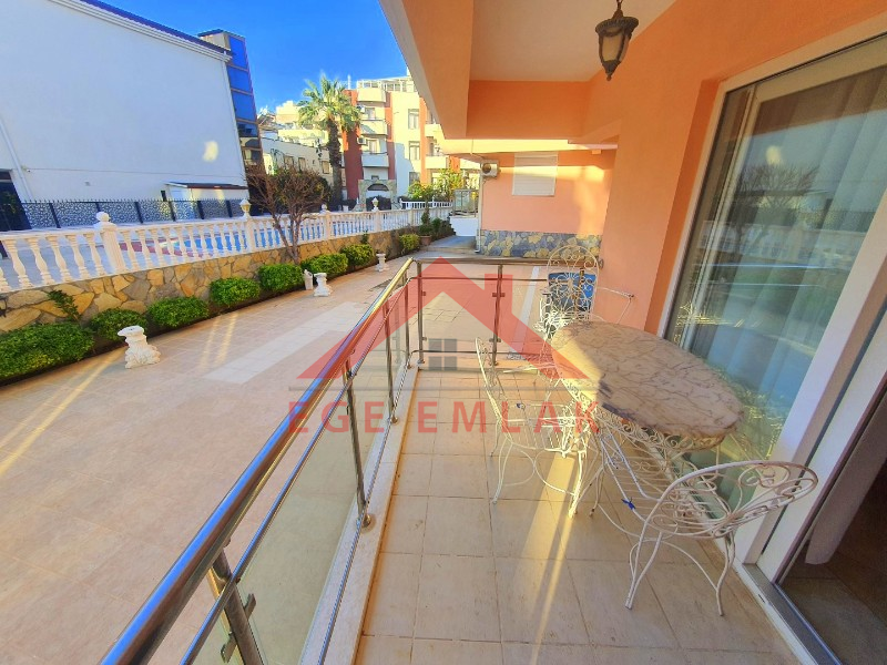 ALTINKUM'DA SATILIK YAZLIK DAİRE HAVUZLU SİTEDE EŞYALI 2+1