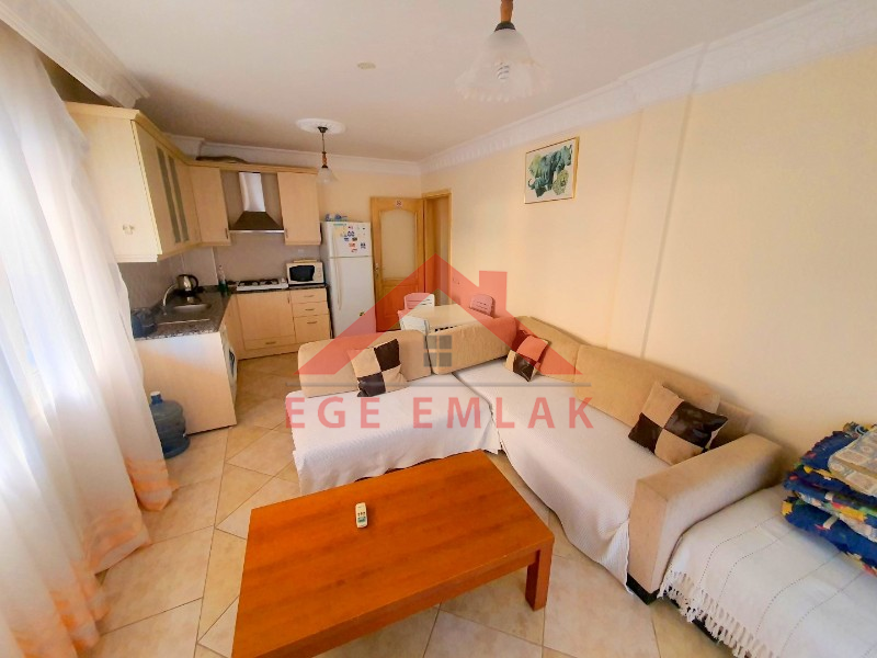 ALTINKUM'DA SATILIK YAZLIK DAİRE HAVUZLU SİTEDE EŞYALI 2+1