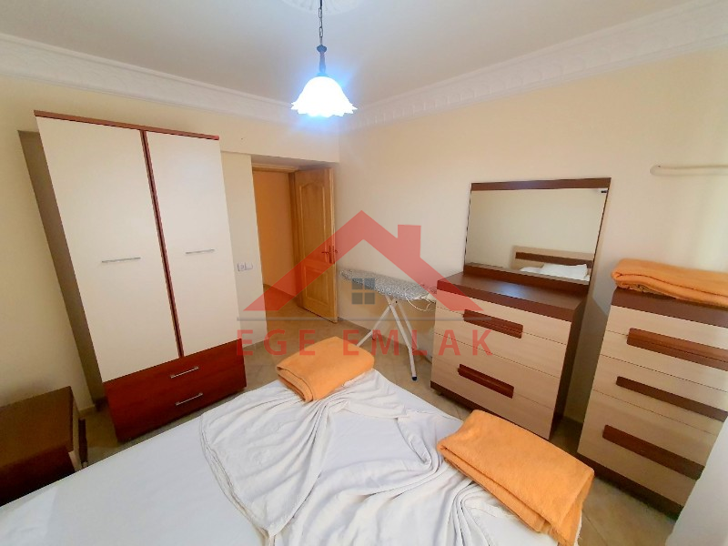 ALTINKUM'DA SATILIK YAZLIK DAİRE HAVUZLU SİTEDE EŞYALI 2+1