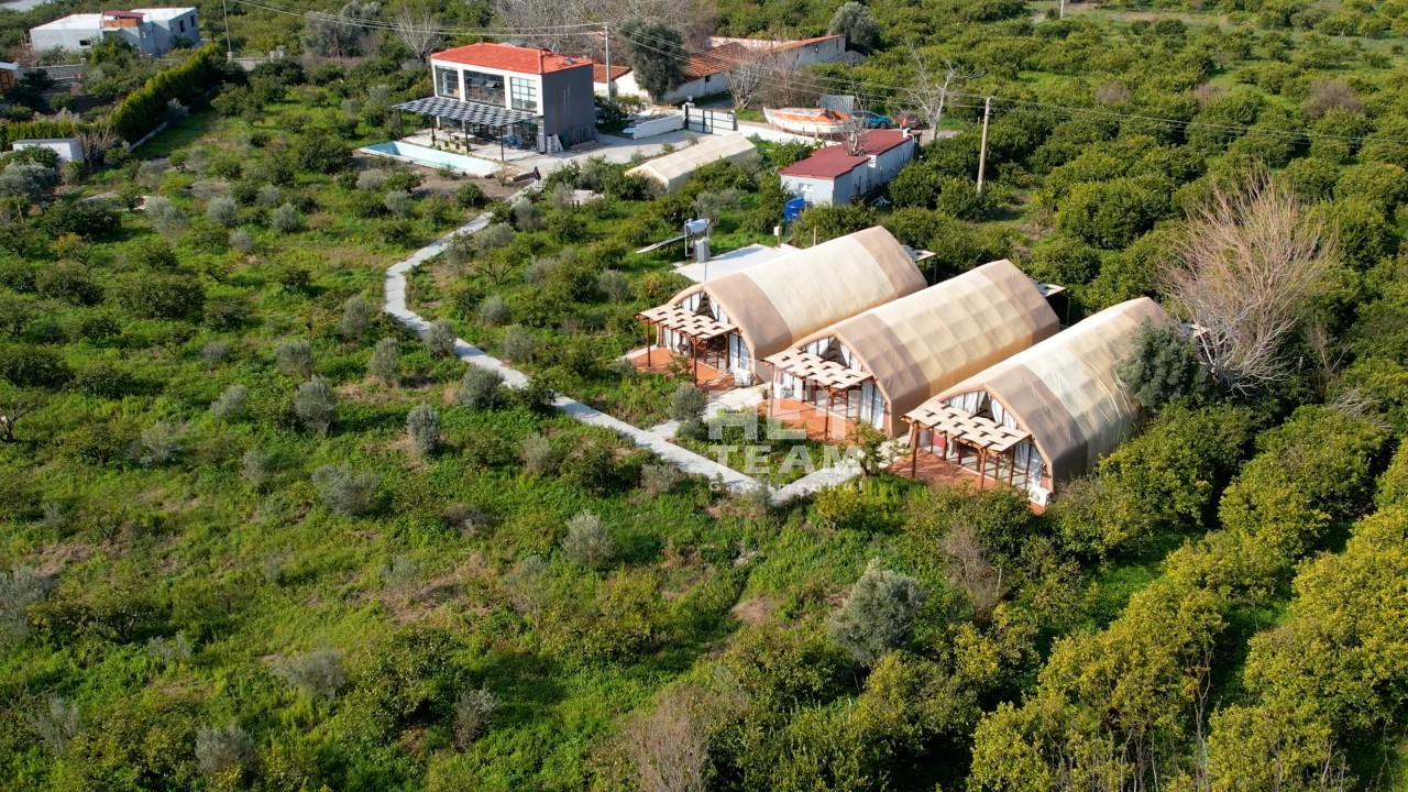 Seferihisar Sığacık'ta Çiftlik Arazisi ve Butik Otel İşletmesi