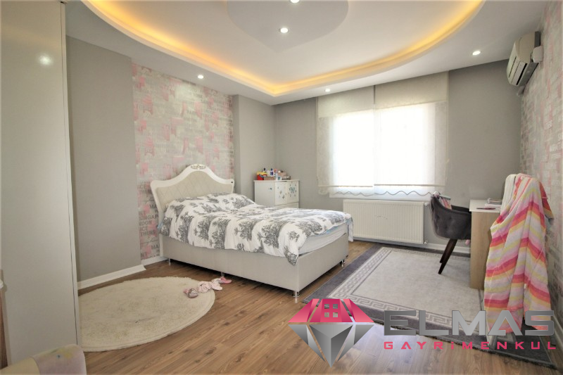 Elmas'tan Batıkent Mahalle'sinde Panoramik Mutfak -Havuz-Komple Yapılı 3+1 
