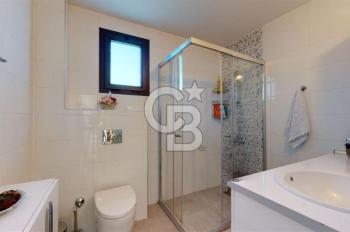 KIBRIS GİRNE ZEYTİNLİK TE HAVUZLU SİTEDE YENİ 3+1 LUX ÇOK ÖZEL DAİRE