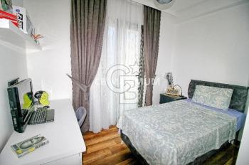 Girne Ozanköyde Havuzlu Site İçersinde Müstakil Hayat Yaşayabileceğiniz Full Eşyalı 2+1 Kiralık Daire