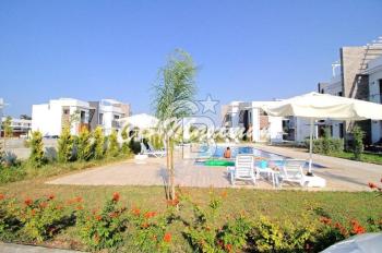 Girne Ozanköyde Havuzlu Site İçersinde Müstakil Hayat Yaşayabileceğiniz Full Eşyalı 2+1 Kiralık Daire